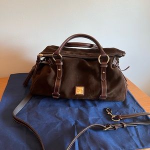 Dooney & Bourke iconic Satchel in Suede, iconic color, good used condition